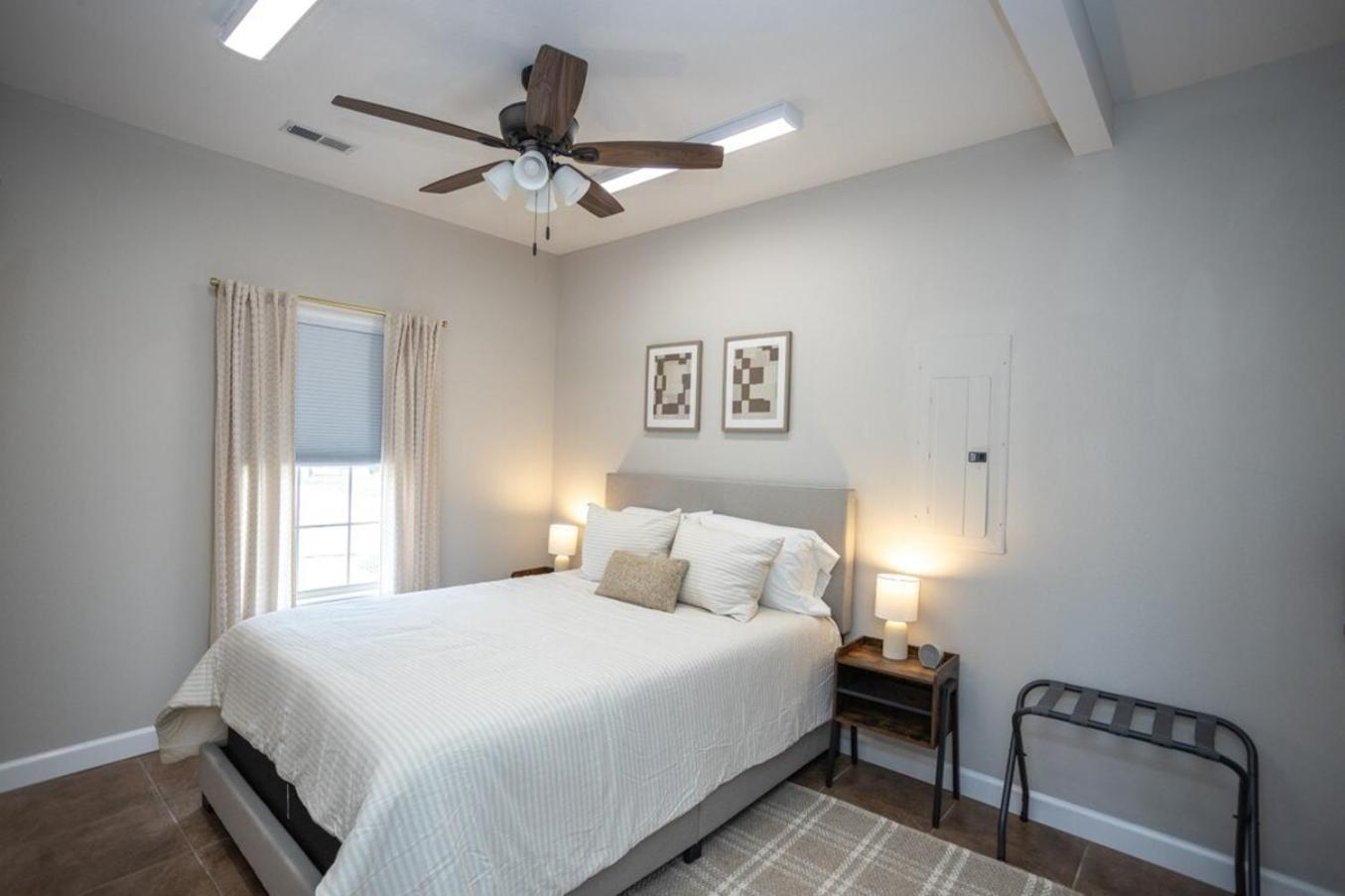 Tiny Home With Hot Tub Near Ft Leonard Wood! Waynesville Ngoại thất bức ảnh