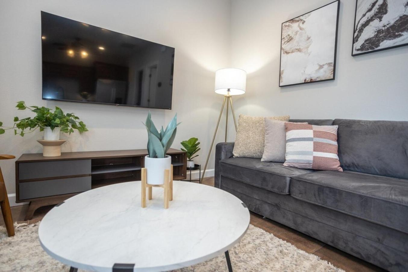 Tiny Home With Hot Tub Near Ft Leonard Wood! Waynesville Ngoại thất bức ảnh