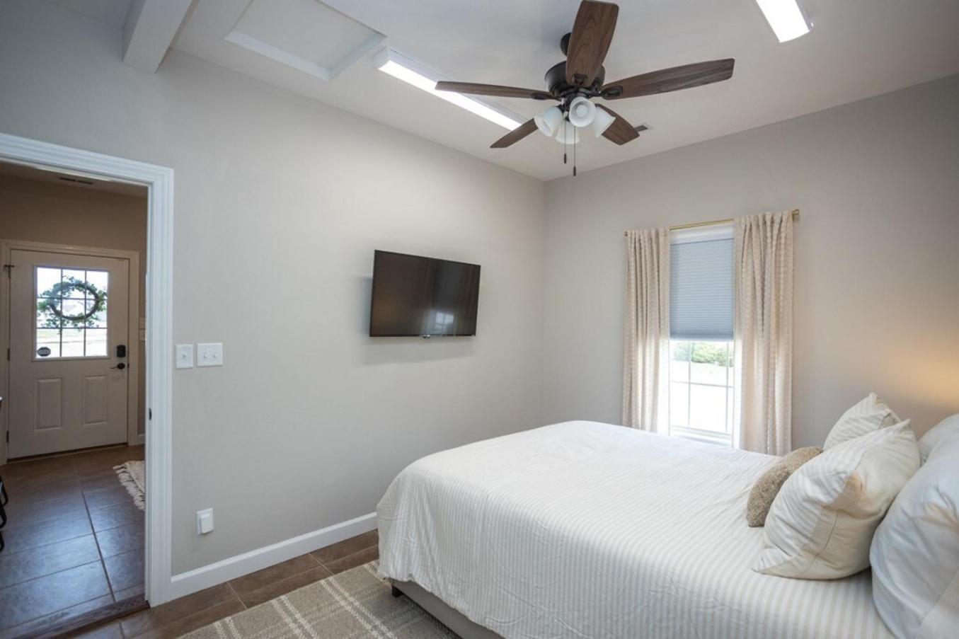 Tiny Home With Hot Tub Near Ft Leonard Wood! Waynesville Ngoại thất bức ảnh