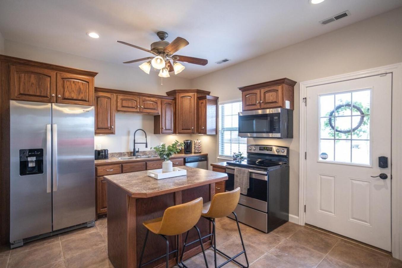 Tiny Home With Hot Tub Near Ft Leonard Wood! Waynesville Ngoại thất bức ảnh