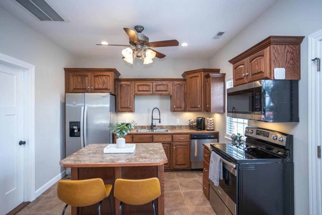 Tiny Home With Hot Tub Near Ft Leonard Wood! Waynesville Ngoại thất bức ảnh