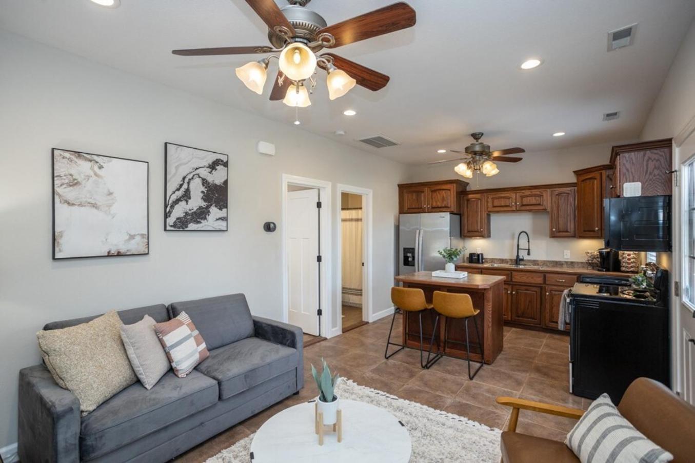 Tiny Home With Hot Tub Near Ft Leonard Wood! Waynesville Ngoại thất bức ảnh